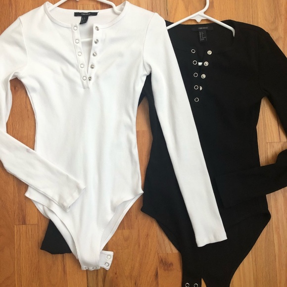 Forever 21 Tops - Two pack of robbed long sleeve bodysuits